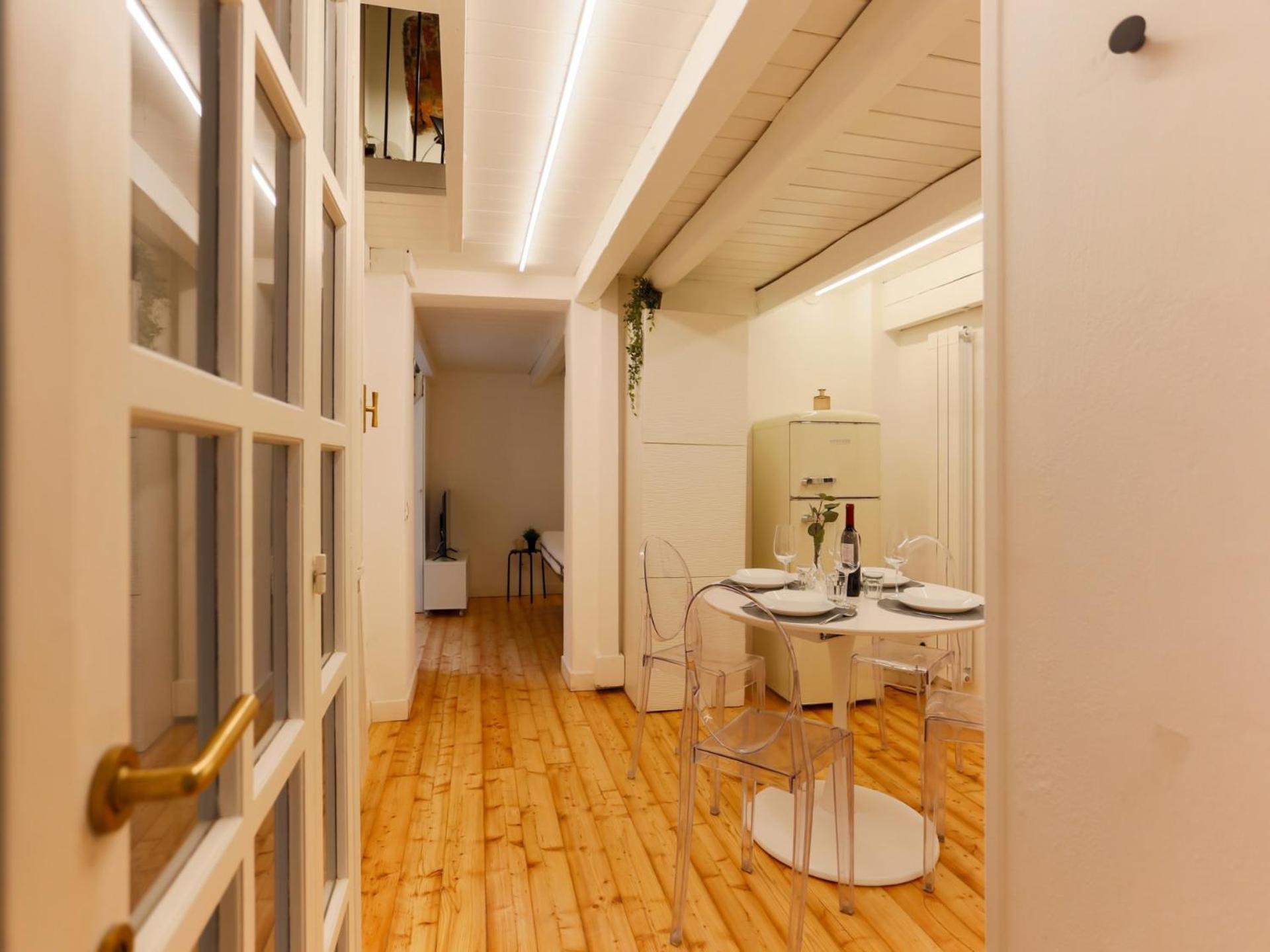 The Rent - Characteristic In Crocetta Area * Mailand